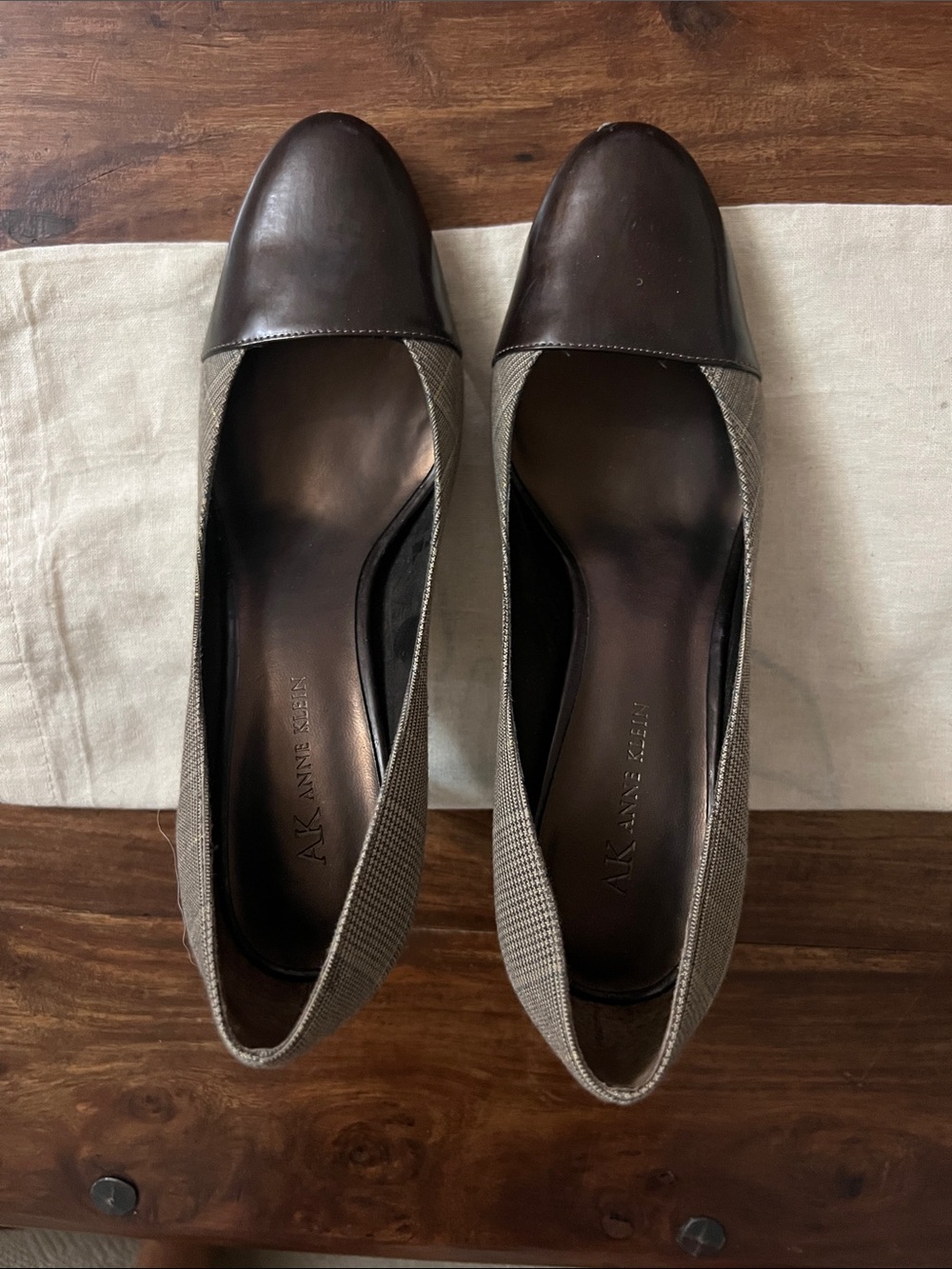 Anne Klein Brown Leather Cap-Toe
